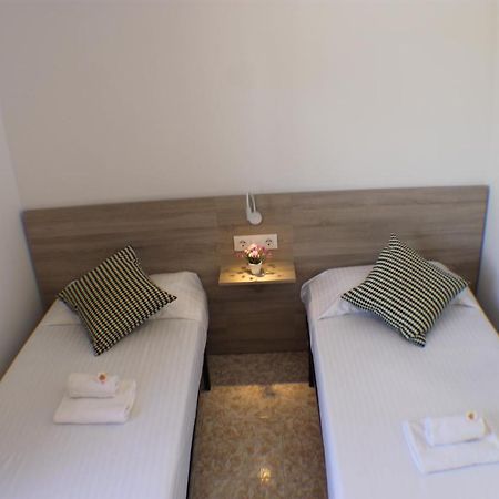 Agi La Pinta Apartment Roses Luaran gambar